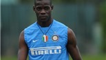 Chelsea bất ngờ muốn "ngáng đường" Man City vụ Balotelli